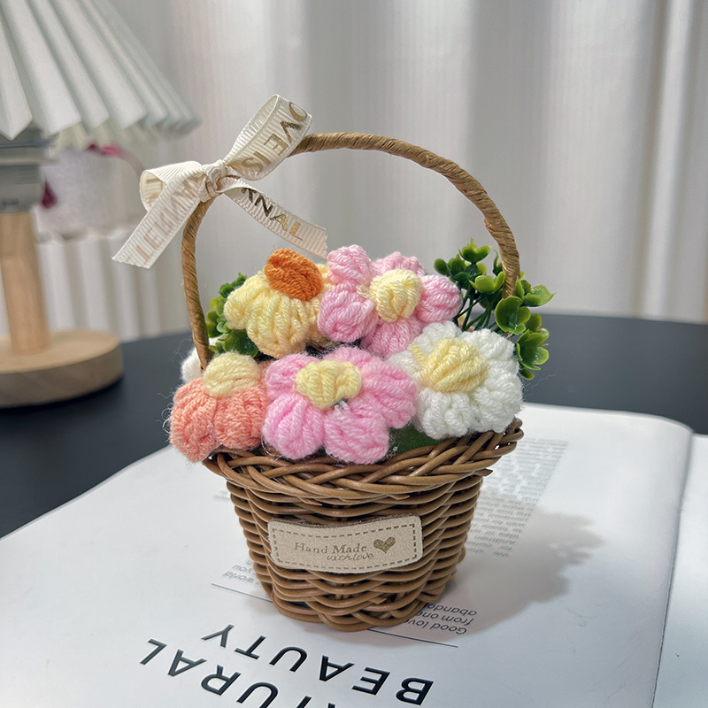 跨境热销新款小花篮盆栽手工毛线钩织泡芙花玫瑰桌面装饰摆件|undefined