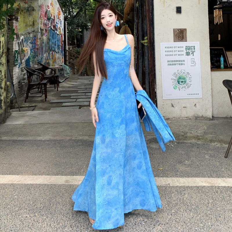 Extra Large Size Summer Tie-Dye Blue Spaghetti Strap Long Dress, Perfect for Sanya Island Vacation Outfits and Beach Wear Extra Large Size Summer Tie-Dye Blue Spaghetti Strap Long Dress, Perfect for Sanya Island Vacation Outfits and Beach Wear