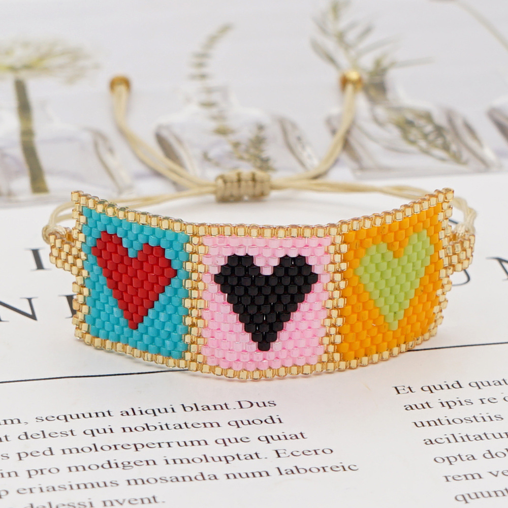 Bohemian heart-shape contrast color Miyuki bead bracelet