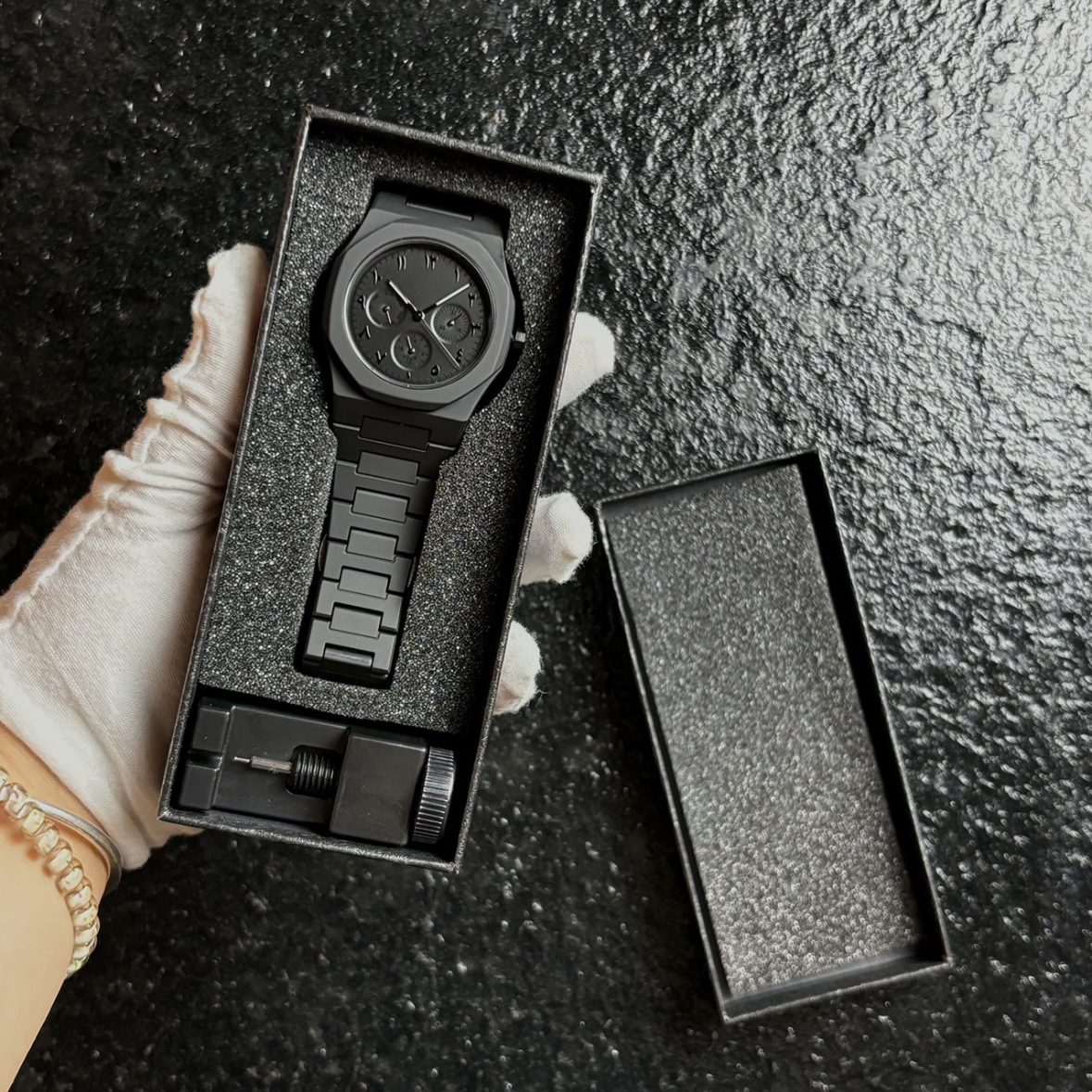 1158-18 domestic movement battery double snap button