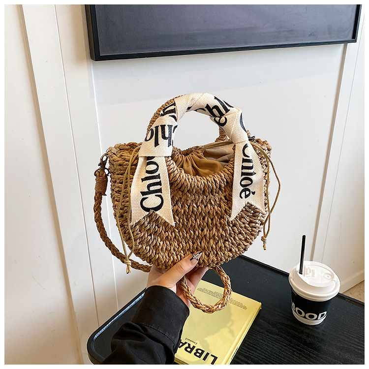 2025 New straw woven bag, large capacity, retro straw woven bag, basket style, casual and versatile beach bag for women undefined
