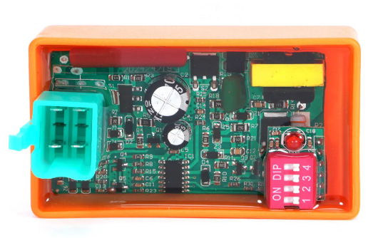 11 dc green square head (4 plugs)