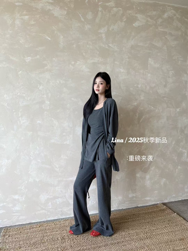 LINA十三行正品2025秋季新款韩版洋气纯色背心+针织开衫+微喇裤套|undefined