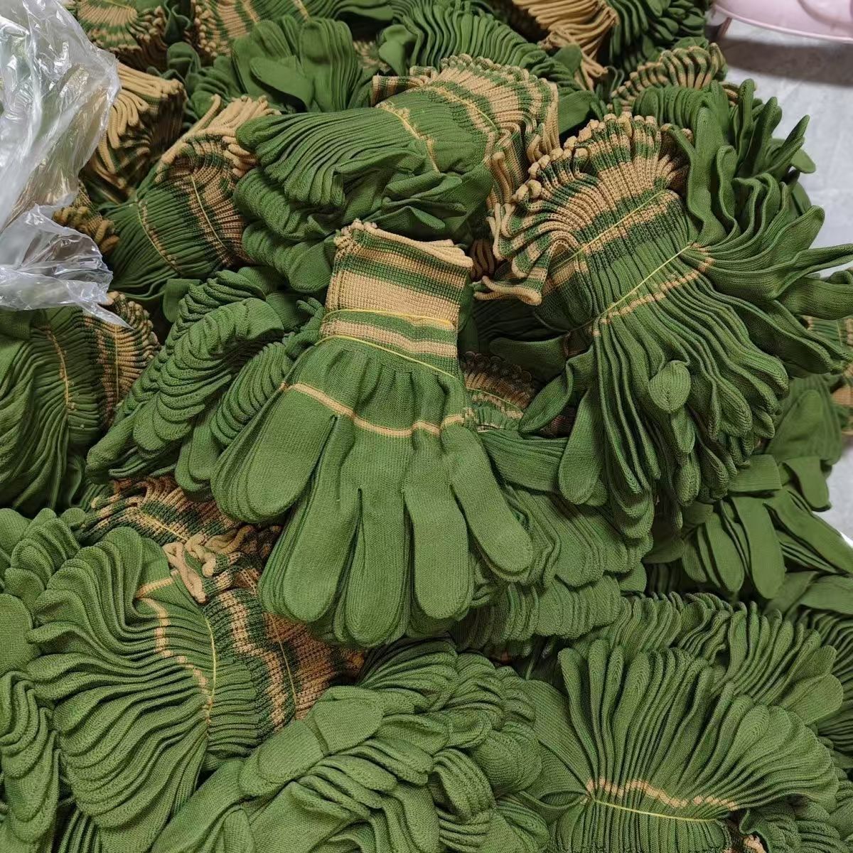 1741678082650-1971368838