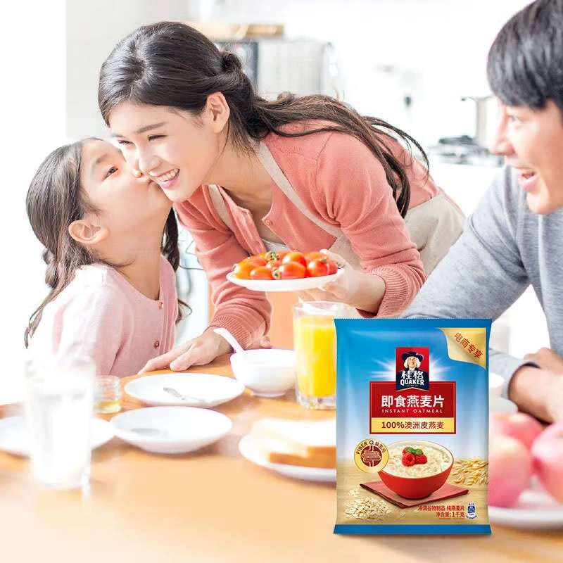 Похоже, что это название бренда и продукта на английском: (QUAKER) Instant Oatmeal Original Cereal Nutritional Breakfast Coarse Grain Drink Free Cooking Meal Replacement Wholesale