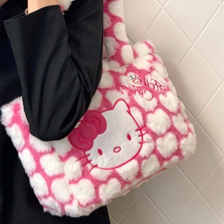 Hello Kitty Handbag 10