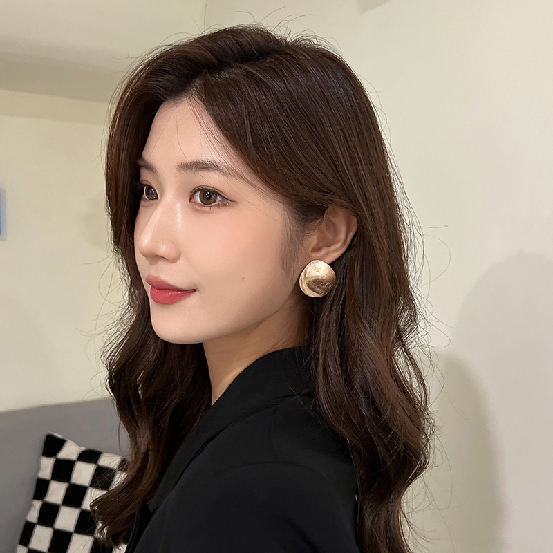 Solid Color Pattern 1 Pair Fashion Solid Color Alloy Plating Women's Ear Studs