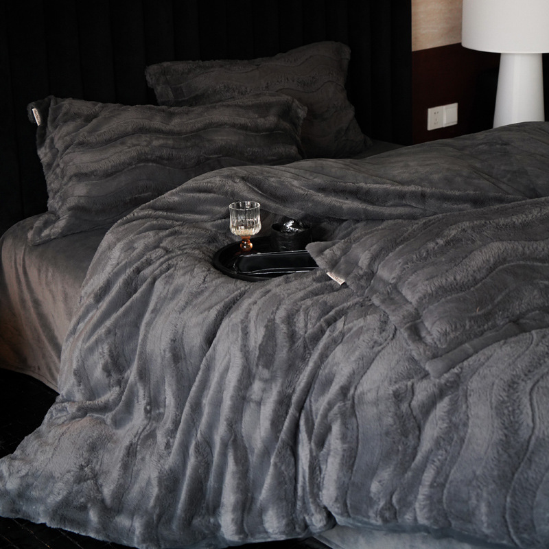 Luz de lujo conejo de peluche de cuatro piezas de invierno leche de peluche cama de cuatro piezas de engrosamiento de doble cara sábanas de peluche de invierno