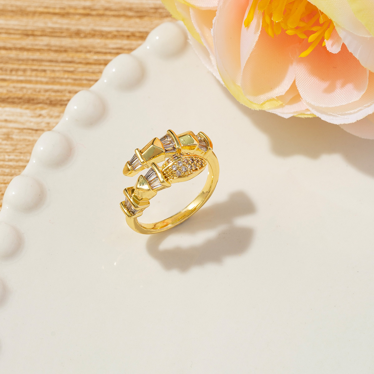 Anello da donna con cintura piena di diamanti, nuovo design di moda vintage_voghion.com