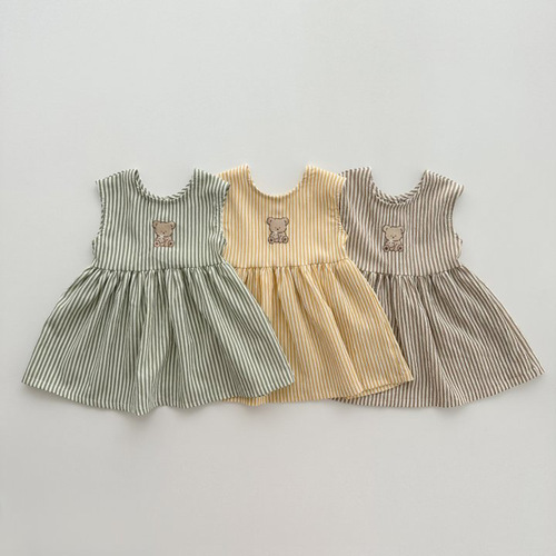 Korean version Ins children's dress summer girl's waistcoat small bear striped backless dress for young children princess dress