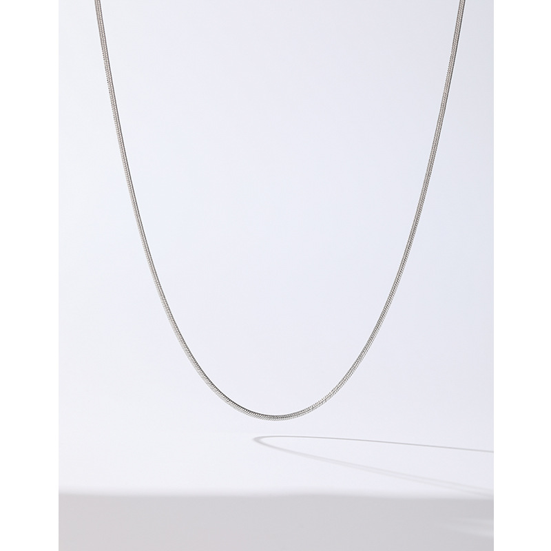 925 plata esterlina 1,5mm Cadena de hueso de serpiente redonda simple cadena de clavícula de los hombres de hip hop personalizado collar de alta calidad para las mujeres