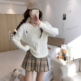 Embroidered Pattern Twist Sweater Knitwear Women's Autumn and Winter Loose Slimming Long-sleeved Base Korean Style Student Top