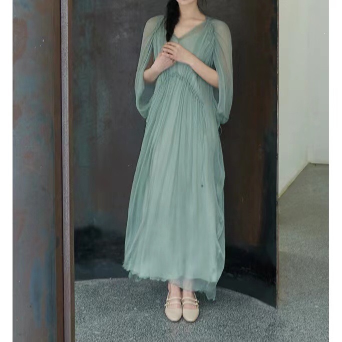 New Chinese-Style Zen-Inspired Pleated Dress, Gentle and Elegant Sheer Dress, Waist-Cinching Slimming V-Neck Long Fairy Dress