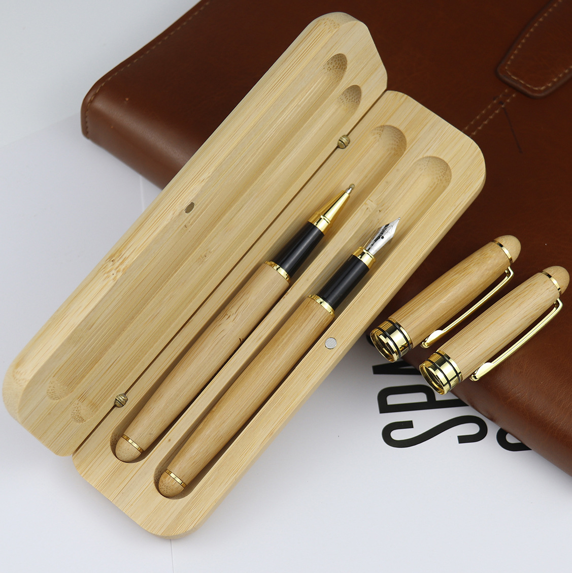 High-grade bamboo ball pen casual business gift pen set black gel pen rotating ball pen engraved LOGO