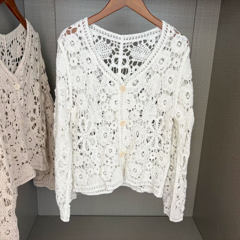 French-style intricate crochet vintage V-neck lace embroidered hollow-out design short knitted cardigan top French-style intricate crochet vintage V-neck lace embroidered hollow-out design short knitted cardigan top