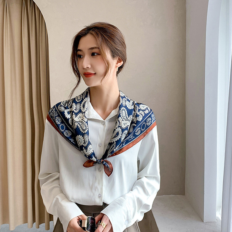 Women's Simple Style Classic Style Color Block Polyester Printing Silk Scarf display picture 1