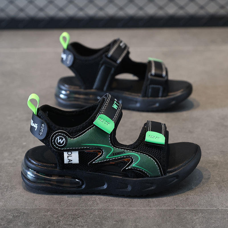 Sandalias deportivas para niños 2025, verano nuevo tipo de zapatos de playa de dedo suave para niños, zapatos casuales de moda para niños grandes image 4