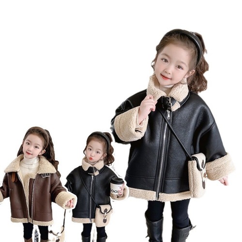 Women's New Thick Leather-Plush Coat with Matching Stylish Bag, Washable Leather, High-End Fashion Leather Jacket