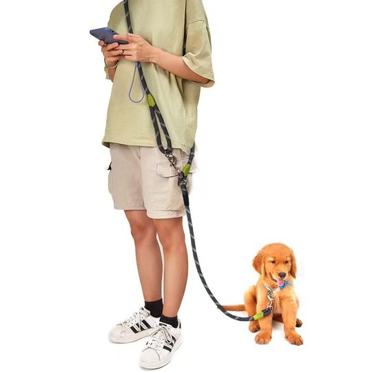 in stock Free Hands Reflective Crossbody Shoulder Traction Rope Multifunctional Running Traction Rope Pet Traction Belt