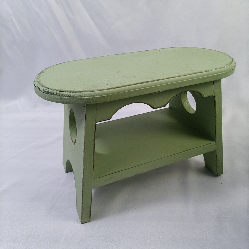 타원형 작은 벤치 녹색