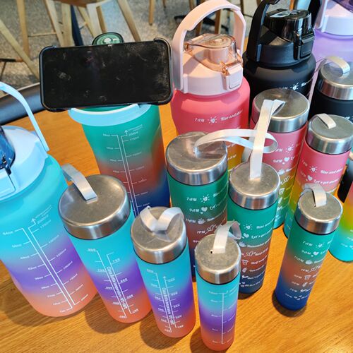 Four-piece set of gradient frosted water cups, portable rope space cup, sports water bottle, large capacity bouncing straw cup