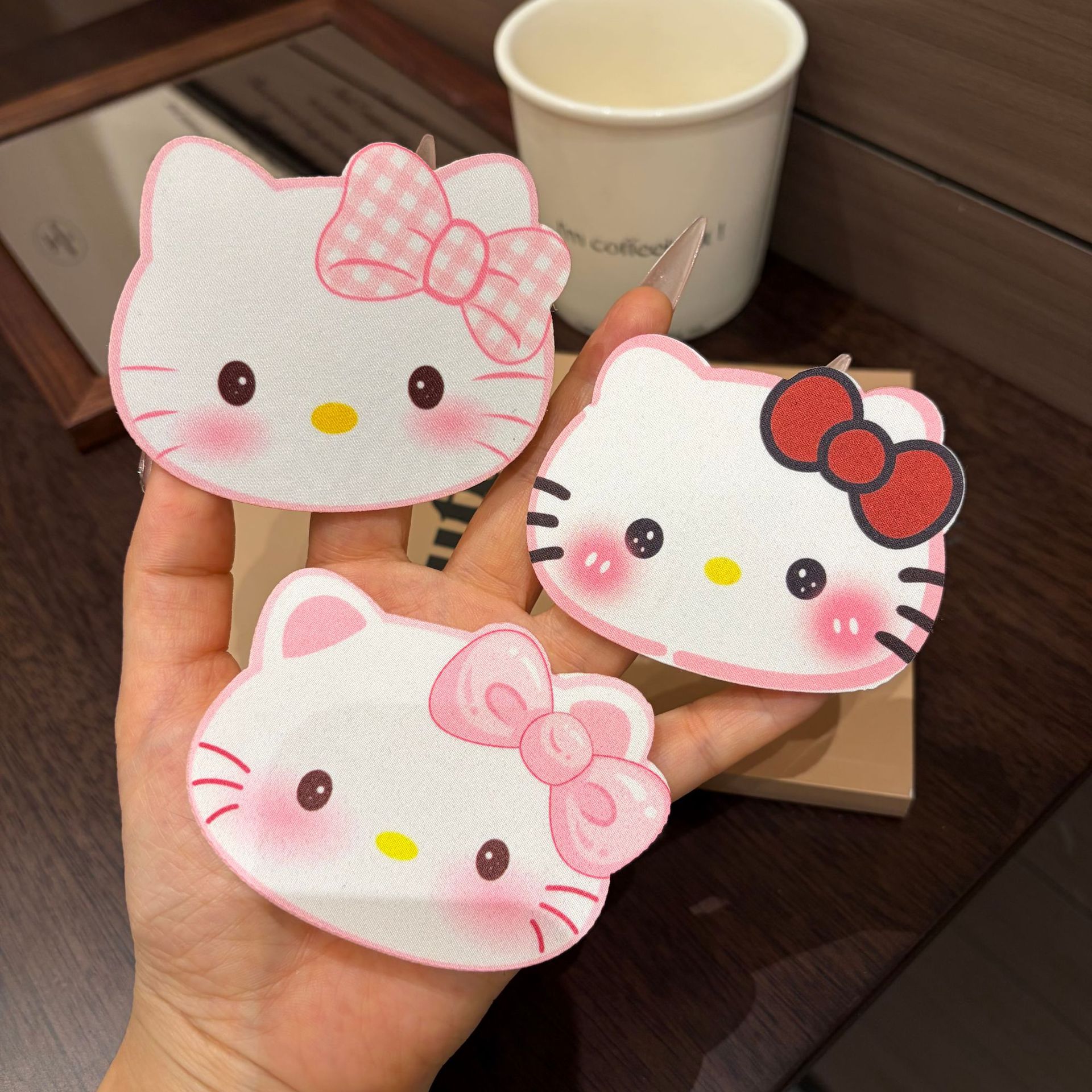 Cute and Fresh Hair Styling Tool 2026 New Model for Tidying up Stray Hair, Seamless Magic Tape for Bangs and Back of Head, Cat Design