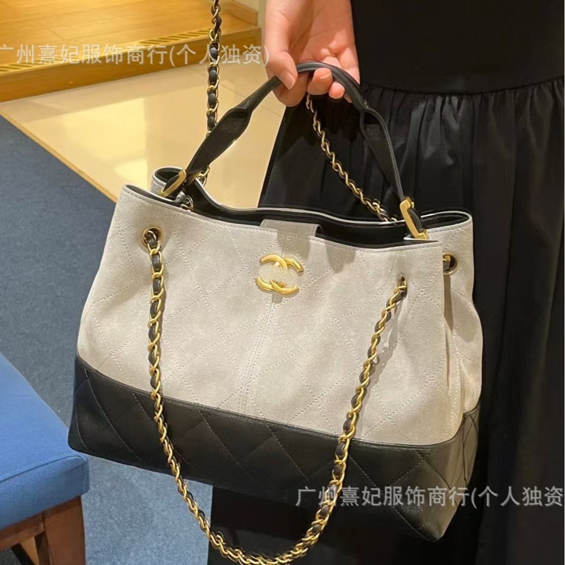 New 25A Suede Color-Block Tote Bag For Women, Large Capacity Chain Hobo Bag, Shoulder And Crossbody Bag - Thumbnail 4