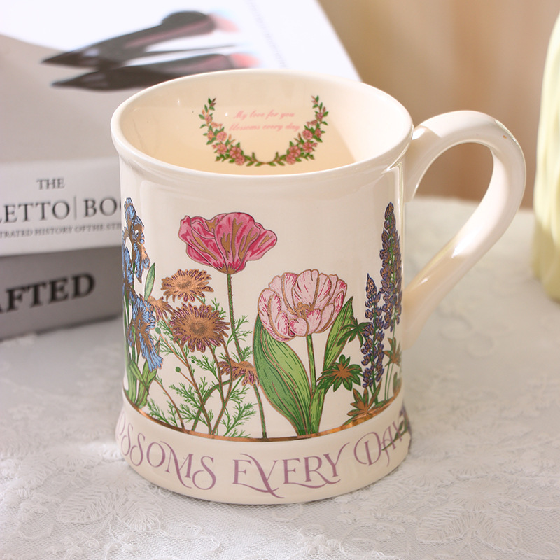 Golden Flower Rhyme Vintage Ceramic Cup Coffee Cup Household Water Cup for Girlfriends Birthday Gift for Friends Drinking Water Cup