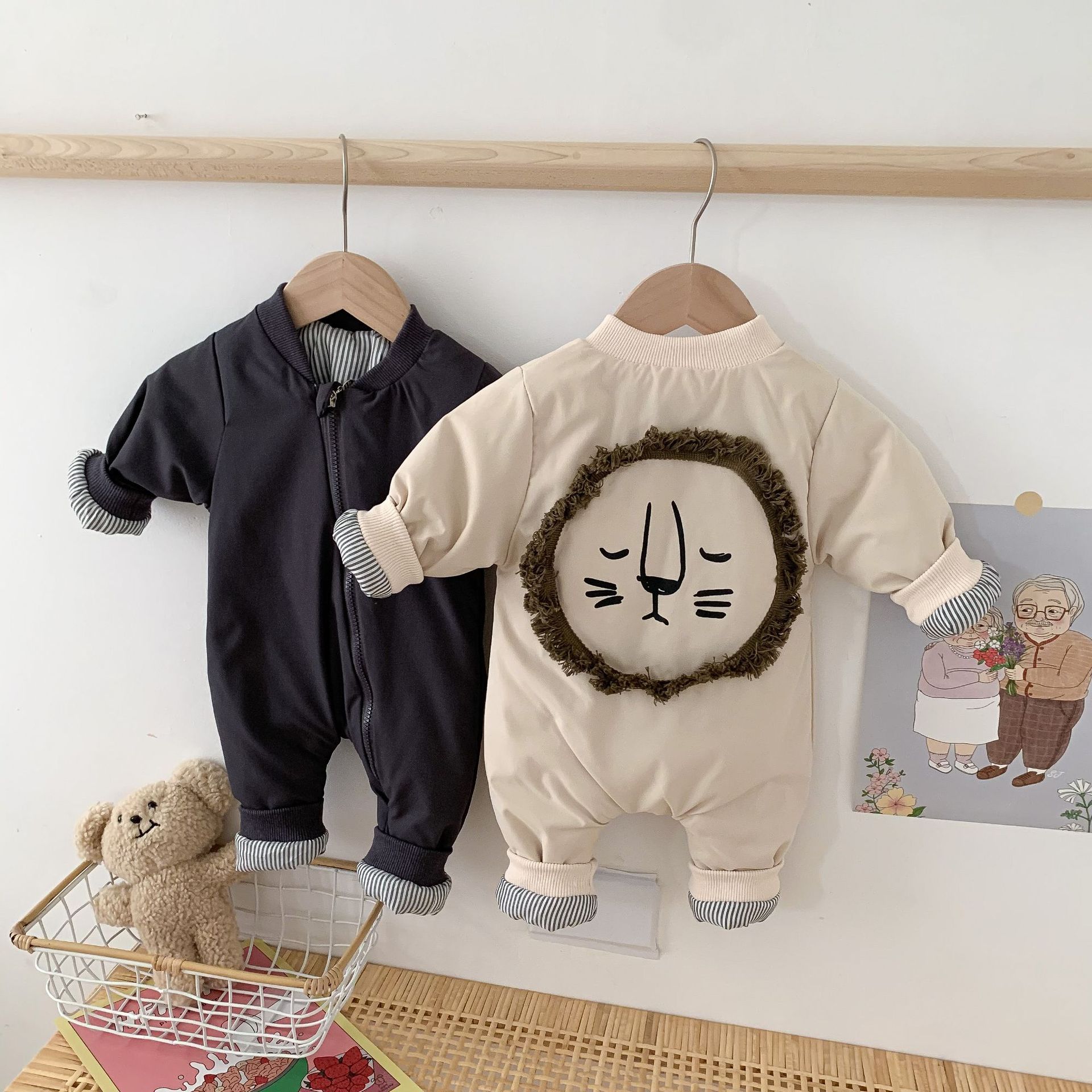 Mono de bebé de estilo coreano Otoño e Invierno mameluco recién nacido con ropa bebé recién nacido mameluco acolchado de algodón chaqueta acolchada de algodón ligero