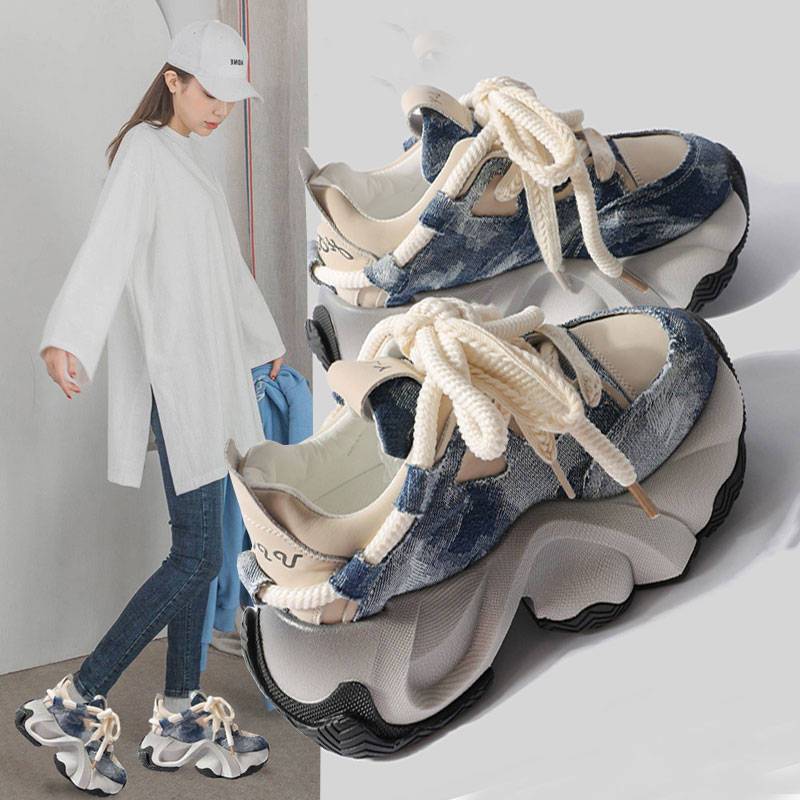 Estación europea 2026 primavera en línea rojo hacer viejos zapatos de color pulido de moda de cuero suave hacer viejos zapatos de deporte casuales transpirables mujeres