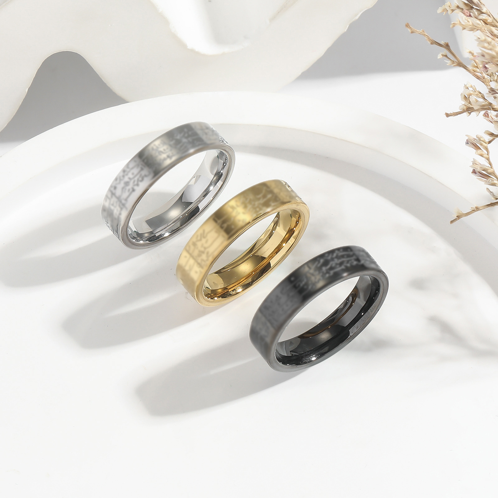 fashionable brand ring for men and women stainless steel