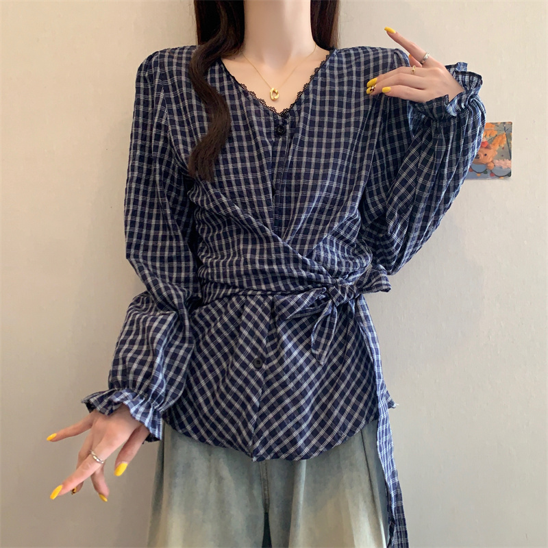 格子V领长袖打底衬衫女春秋新款大码胖mm设计感系带收腰遮肚上衣|undefined
