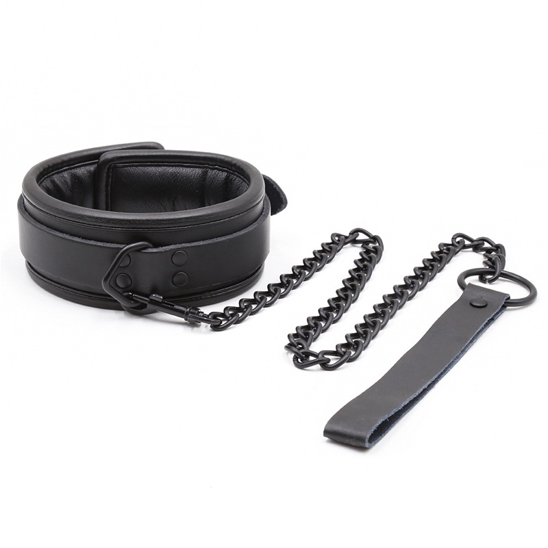 Suministrados directamente por el fabricante, juguetes novedosos para adultos, juguetes alternativos, esposas de cuero, grilletes para pies, arnés para cuello, correa para perro, conjunto de collar para cuello.