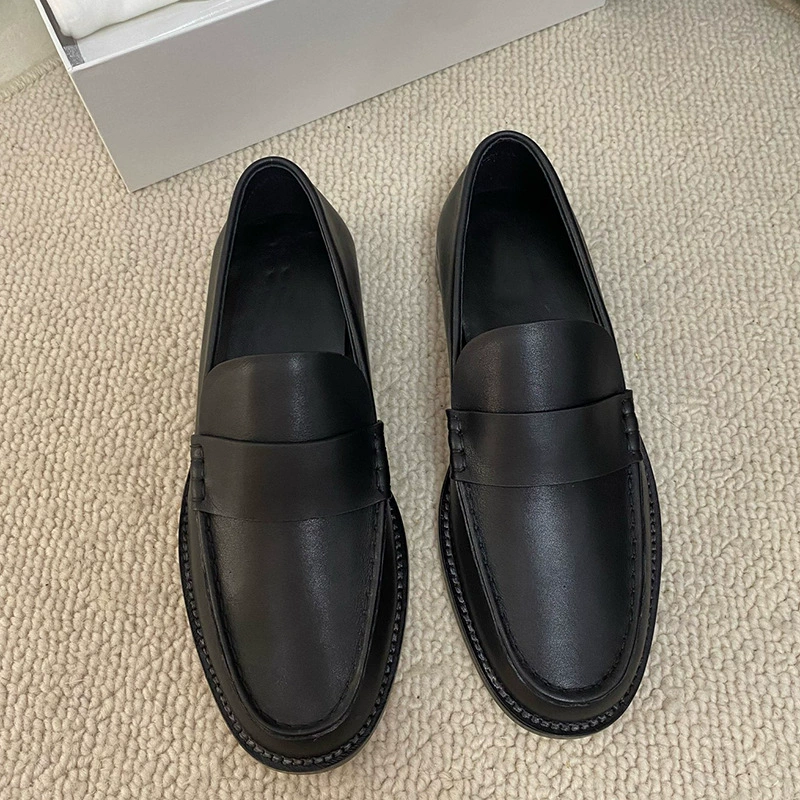 Small leather loafers low-cut, 2025 years