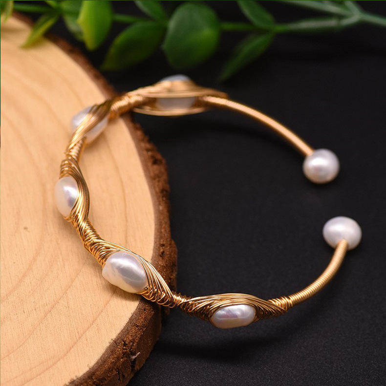 20g Weight 0.03µm-0.05µm Gold Plating Thickness Water Plating Gold Plating Process Retro Geometric Pearl Inlay Turquoise Crystal 18k Gold Plated Bangle
