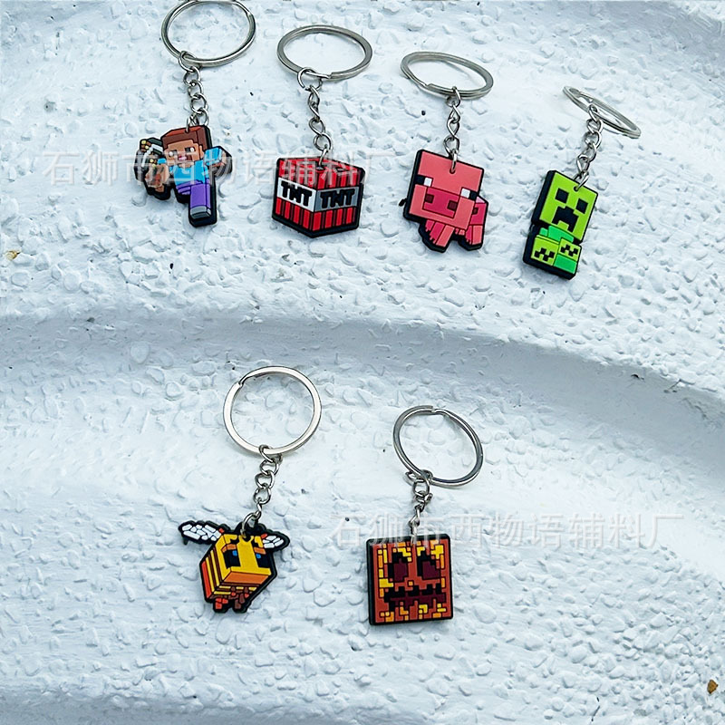 Neto rojo creativo llavero colgante decorativo Mi mundo llavero de dibujos animados lindo PVC gota de plástico pegamento flexible