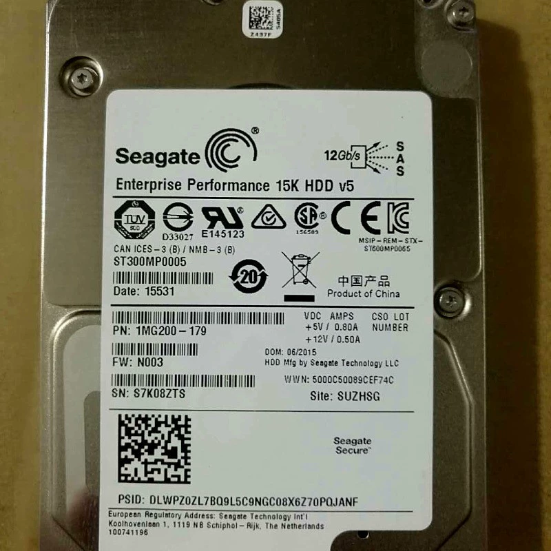 Жесткий диск ST300MP0005 300G SAS 12G 15K 2.5 дюйма сервер