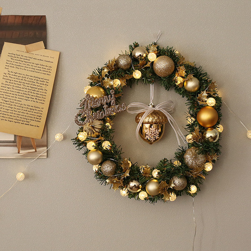 Decorations, layout, Amazon