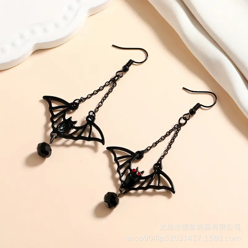 欧米の越境創意新型大げさなハロウィンのアクセサリーのゴシック式の黒い赤い目のコウモリのイヤリングの女性|undefined
