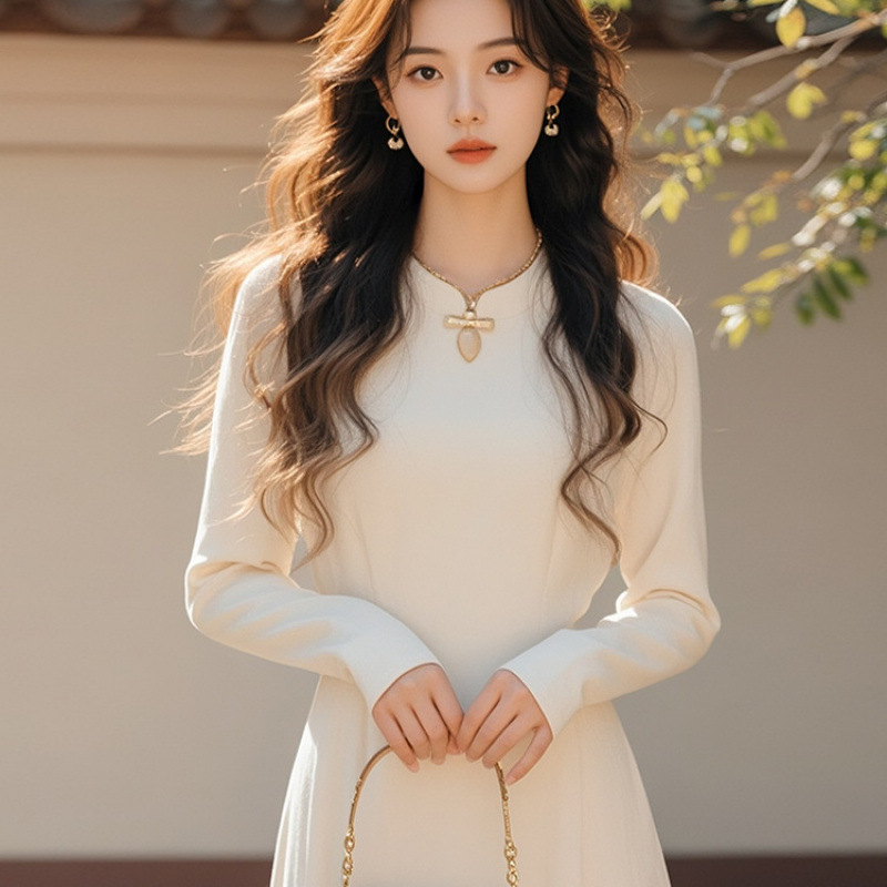 2025 Spring Important Occasion Cool Unique Chic Temperament New Chinese Style White Button Long Sleeve Dress