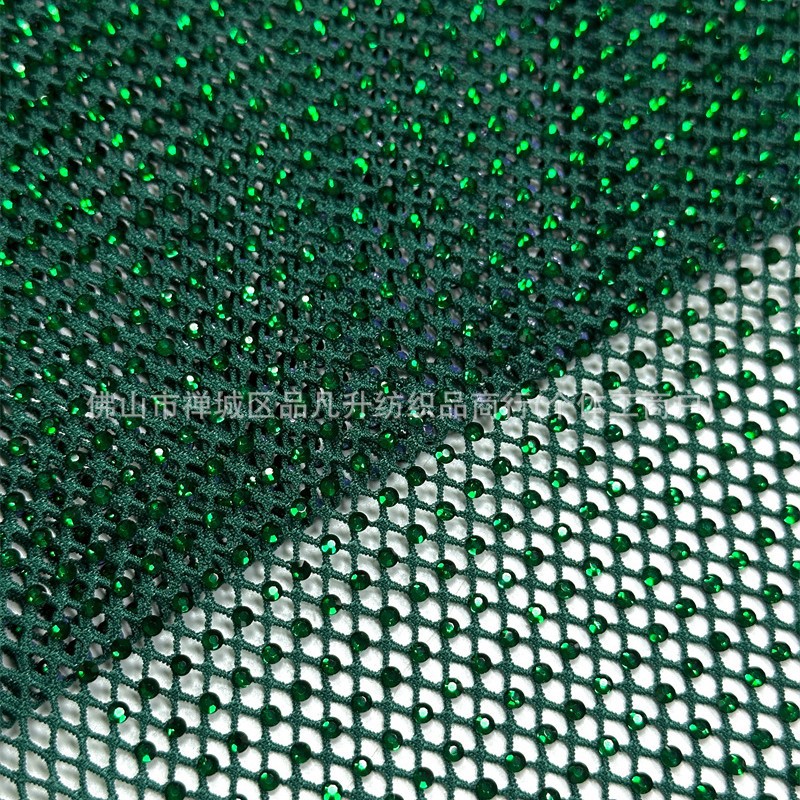 Fabricante nuevo al por mayor Zhongshan 10 hilera de tela de perforación de vidrio austríaco vestido de desfile