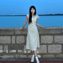 夏季新款子女初恋气质温柔风2024白色方领连衣裙包臀长裙鱼尾法式