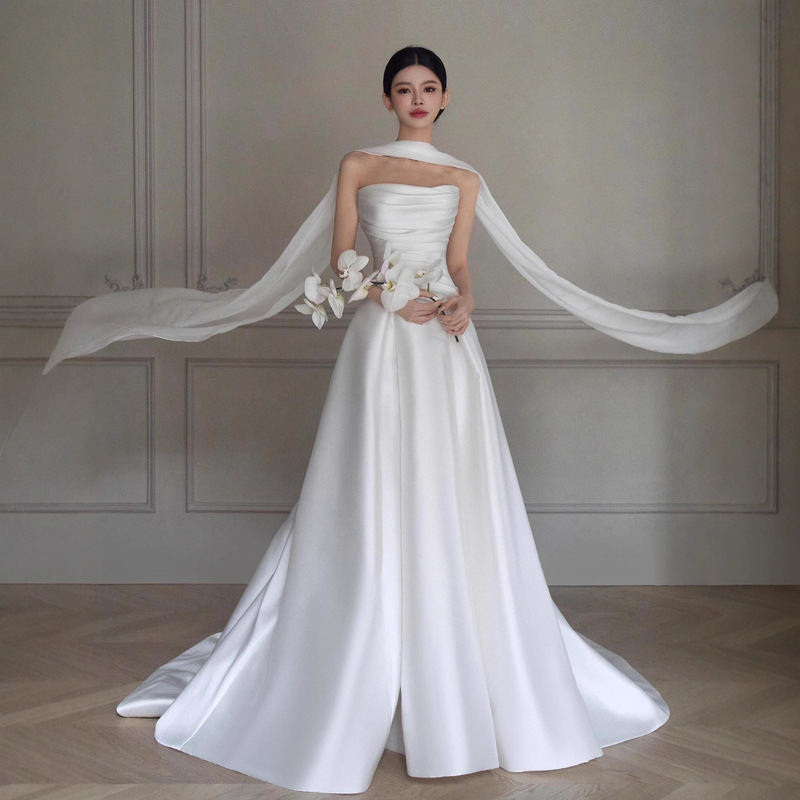 High-End Satin Light Wedding Dress French Tube Top White Tail Wedding Dress Elegant Engagement Welcome Banquet Dress High-End Satin Light Wedding Dress French Tube Top White Tail Wedding Dress Elegant Engagement Welcome Banquet Dress