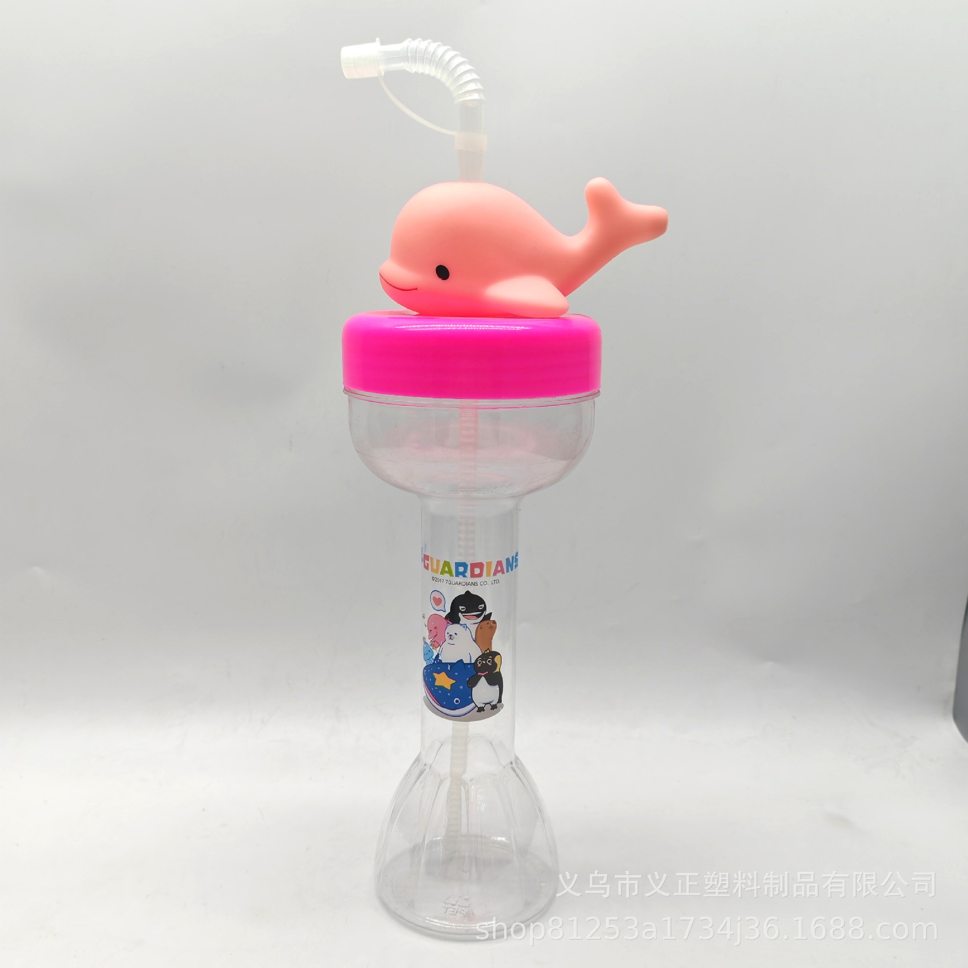 El acuario en stock establece todo tipo de tazas de animales marinos, botellas de dibujos animados de tiburón y ballena, tazas con mancuernas grandes, tazas con pajitas, venta caliente