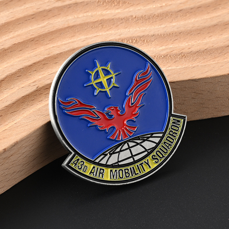 Fabricante de monedas conmemorativas de metal al por mayor, insignias para empleados de atracciones turísticas, insignias coleccionables, monedas de oro, monedas de plata, monedas de doble cara