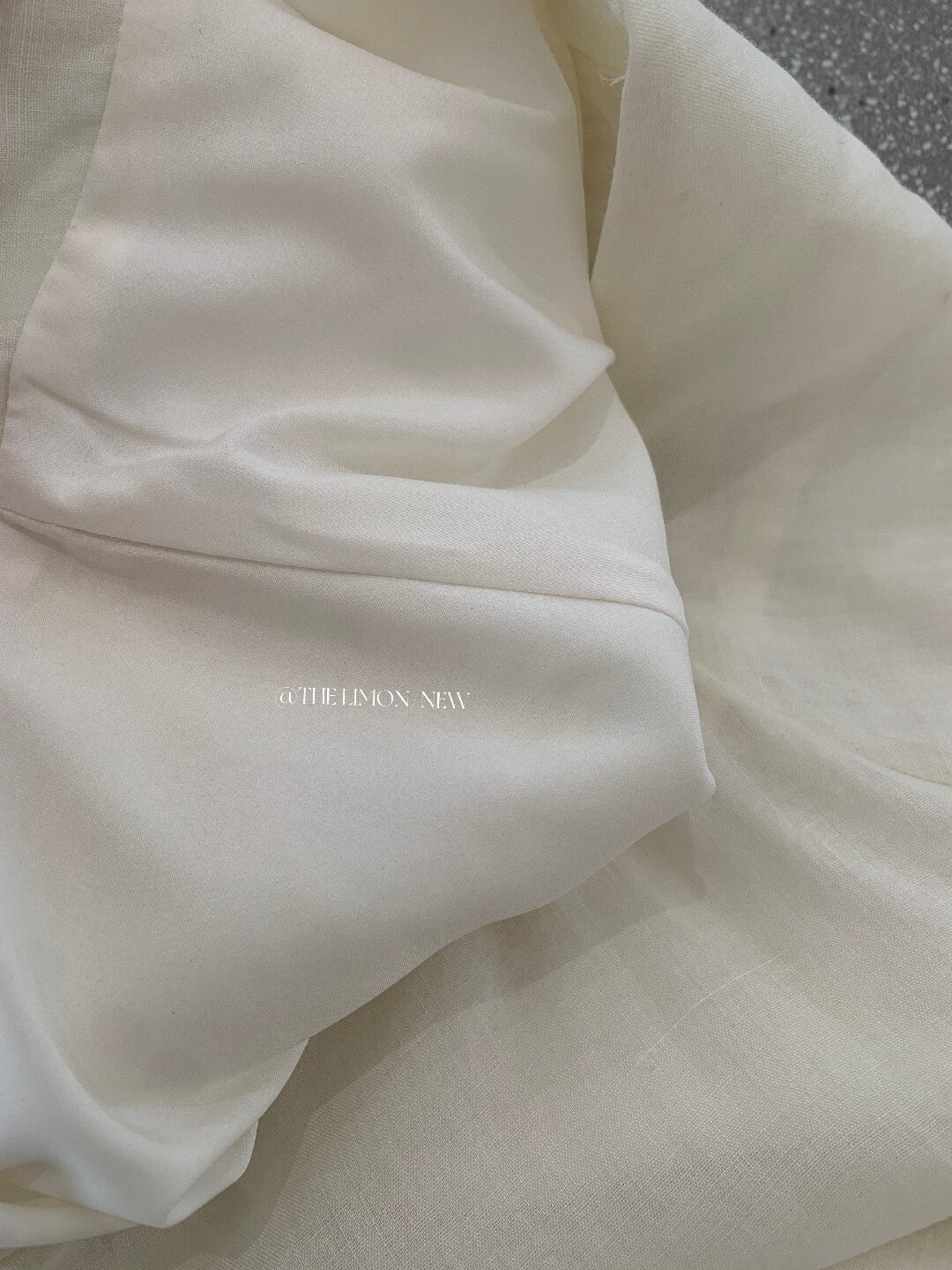 Bộ áo hai dây kết hợp chân váy midi nữ tính chất tơ tằm phong cách Hàn Quốc — màu cam, màu mơ chi tiết 43