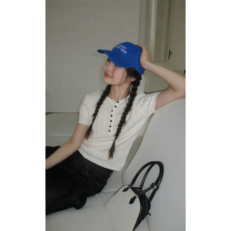 Find the Perfect White Cable-Knit Short-Sleeve Knit Top for Women, Summer 2026 New Korean Style Versatile and Super Stylish Thin Top