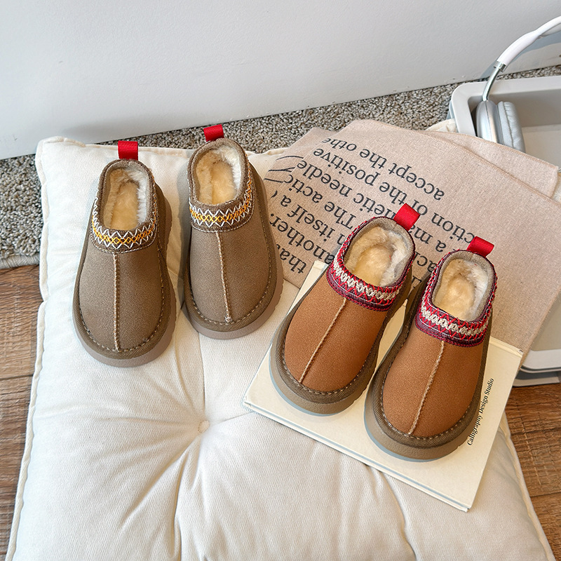 Children's Large Cotton Slip-on Shoes Boys' fleece-lined Thickened Low Top Snow Boots Girls' Warm Slippers with Soft Sole for Winter