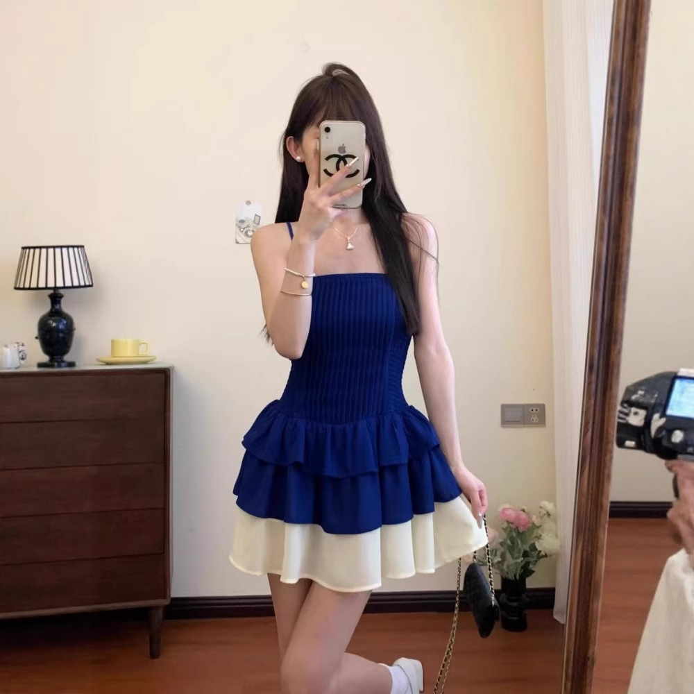 法式纯欲风拼接吊带连衣裙子女修身显瘦小个子可盐可甜蓬蓬短裙夏