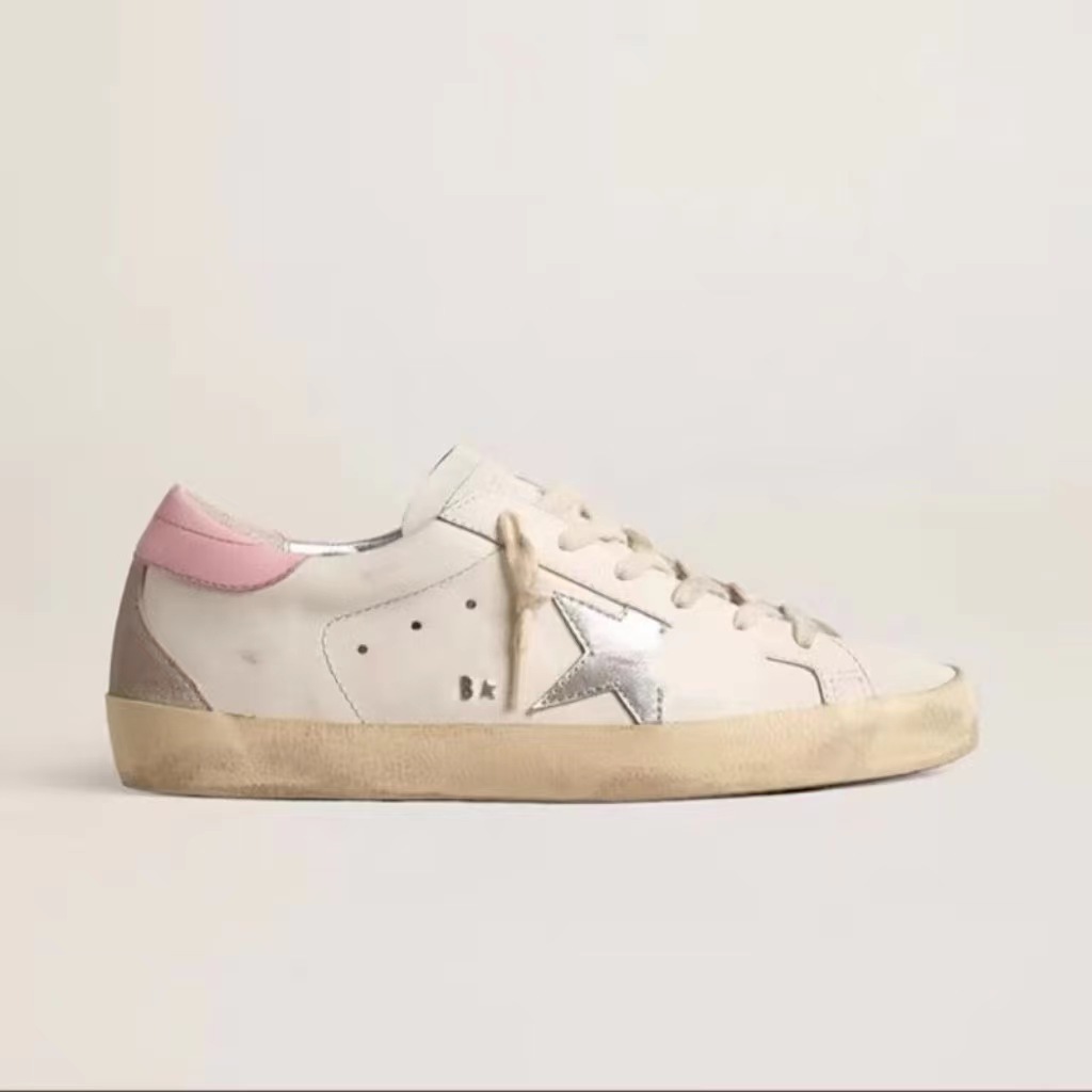 Estrellas de cuero nuevo tipo de altura interior plana para hombres y mujeres zapatos blancos casuales coreanos retro zapatos sucios de comercio exterior zapatos de skate para hombres